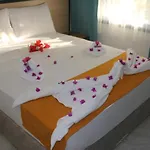 Urga Butik & Restaurant فندق *