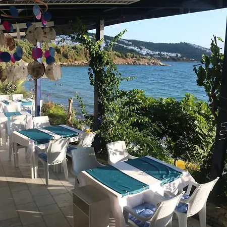 Urga Butik & Restaurant Hotel