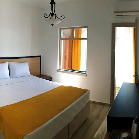 Urga Butik & Restaurant Gulluk