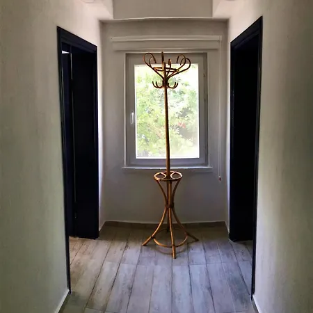 Urga Butik & Restaurant Hotel *