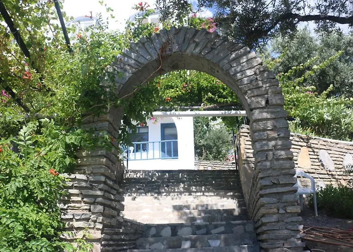 Urga Butik & Restaurant Hotel Gulluk