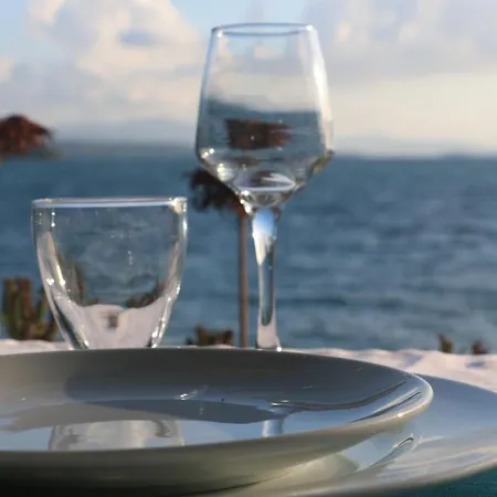 Urga Butik & Restaurant غولوك