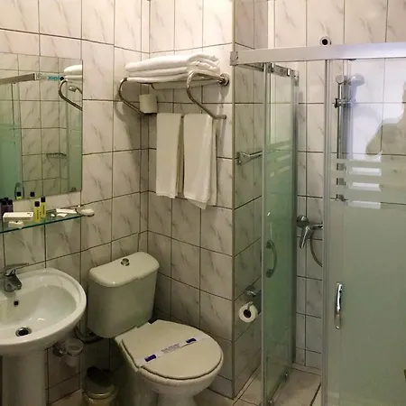 فندق Urga Butik & Restaurant *