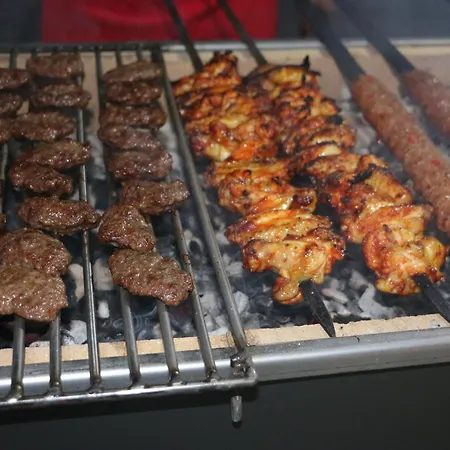 Urga Butik & Restaurant فندق غولوك