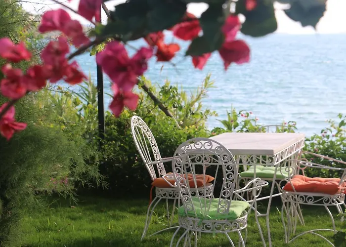 Urga Butik & Restaurant Hotel Gulluk