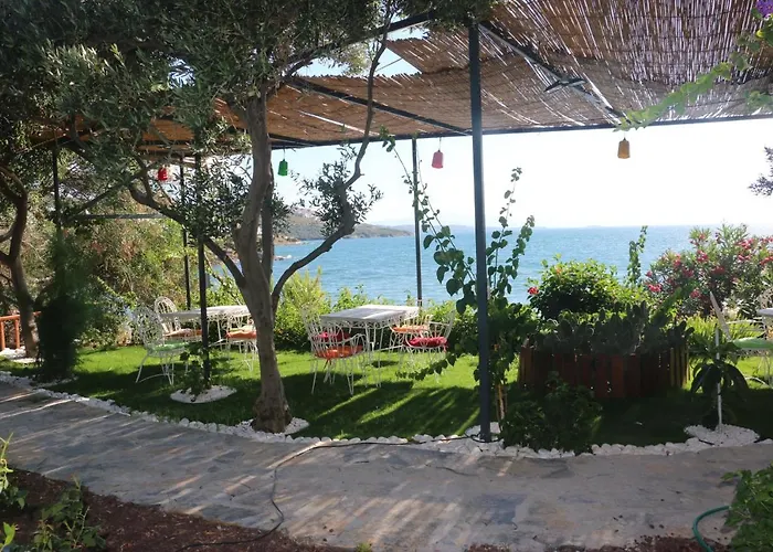 Urga Butik & Restaurant