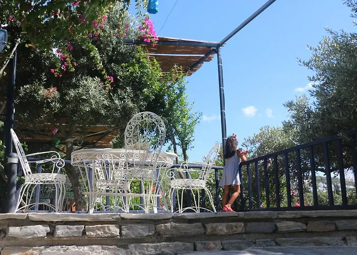 Urga Butik & Restaurant Отель Гюллюк