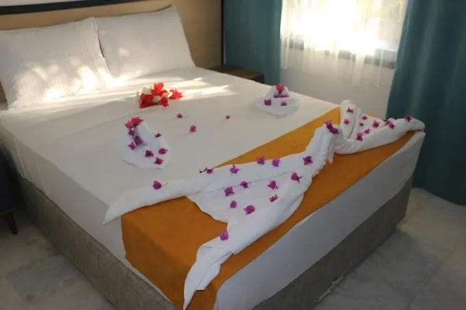 Urga Butik & Restaurant Hotel *