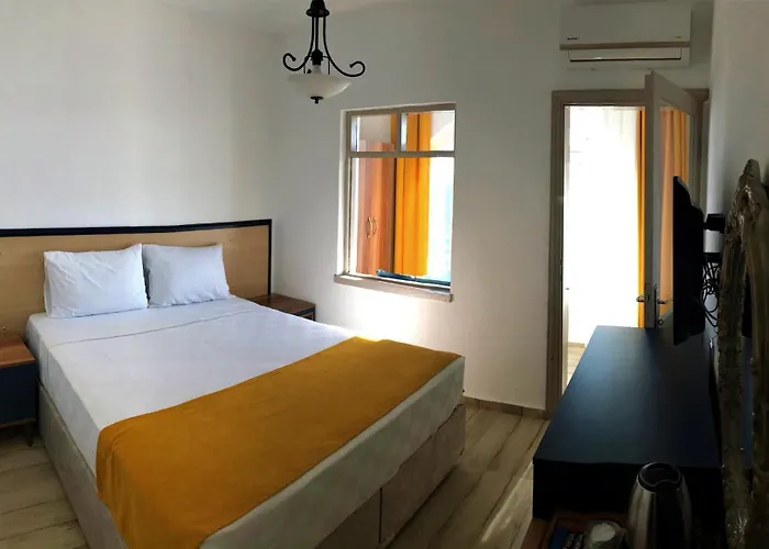 Urga Butik & Restaurant Gulluk