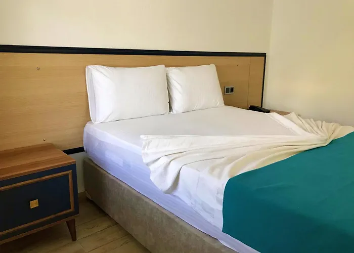 Отель Urga Butik & Restaurant *