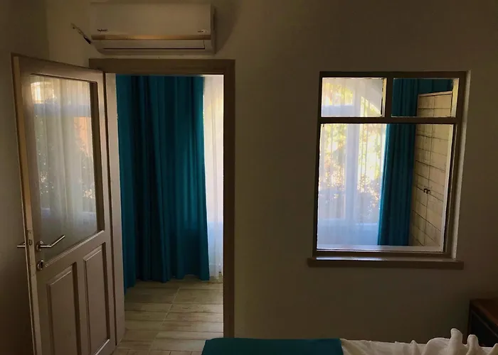 Urga Butik & Restaurant * Gulluk