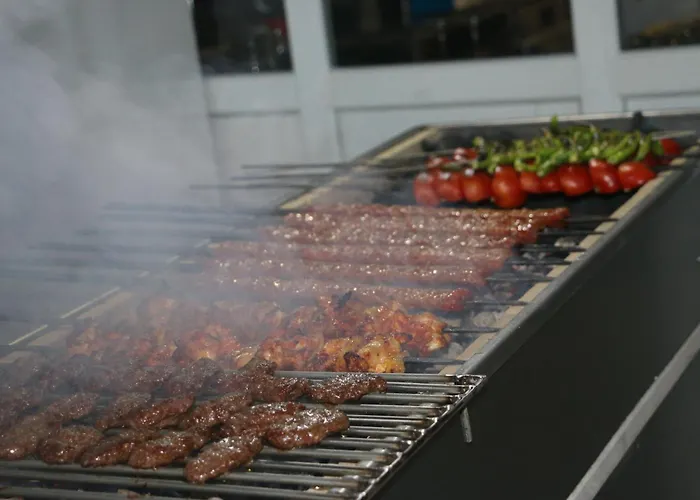 Urga Butik & Restaurant Отель