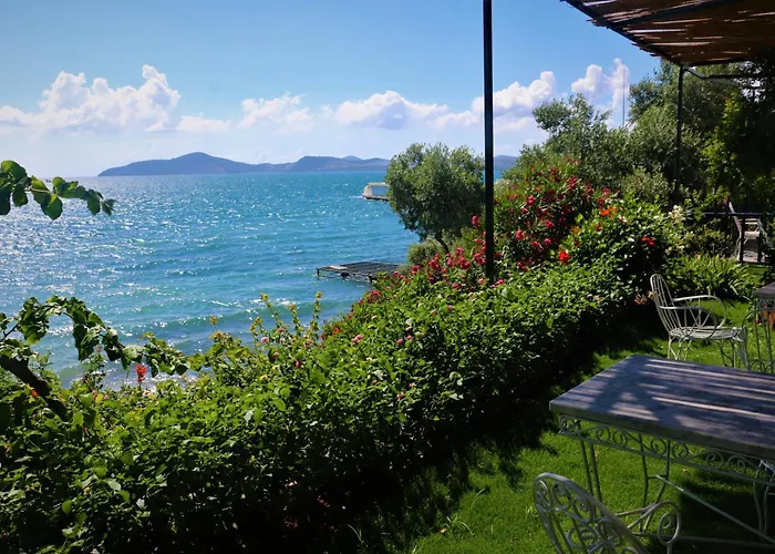 Urga Butik & Restaurant Hotel