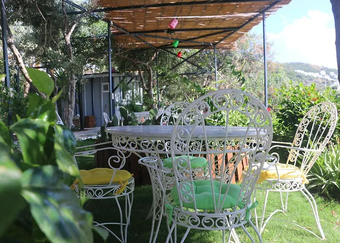 Urga Butik & Restaurant Hotel Gulluk