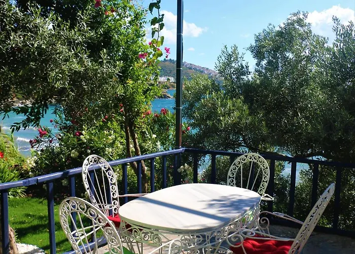 Urga Butik & Restaurant Hotel